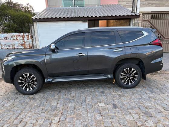 MITSUBISHI PAJERO SPORT 2.4 16V MIVEC TURBO DIESEL HPE AWD AUTOMÁTICO MITSUBISHI PAJERO SPORT 2.4 16V MIVEC TURBO DIESEL HPE AWD AUTOMÁTICO